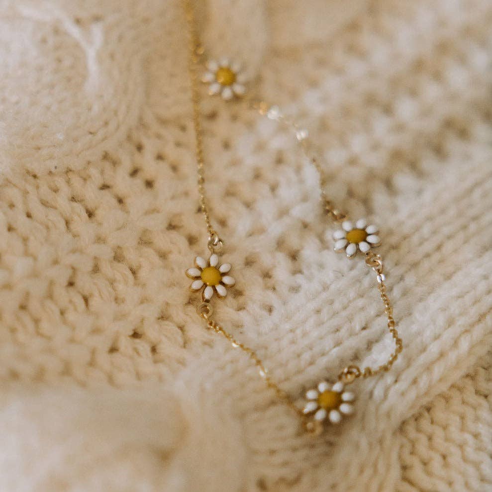 Mauve Carolina Daisy Necklace