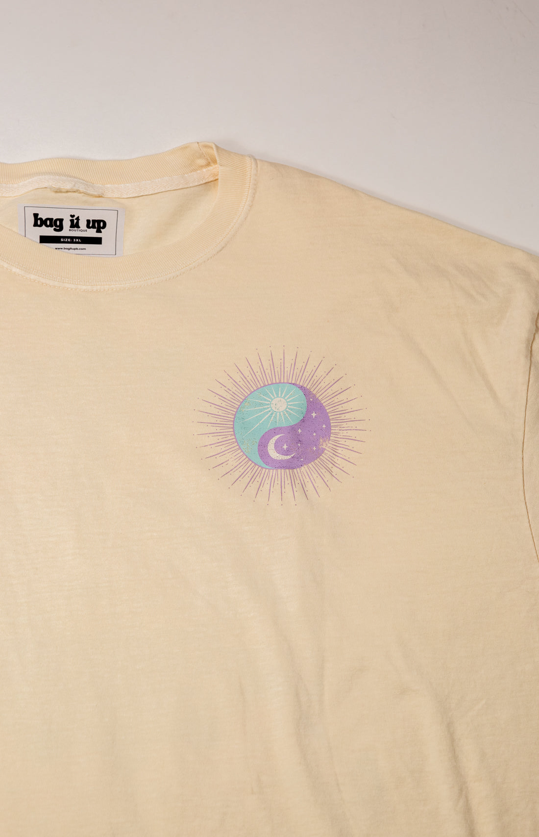 Here Comes The Sun Oversized Tee | Women's Summer Graphic Tees